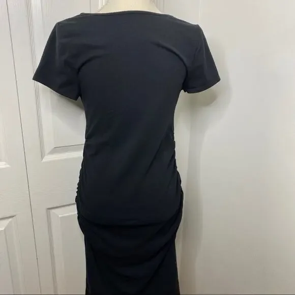 Isabel Maternity Short Sleeve Shirred Dress - Picture 4 of 8